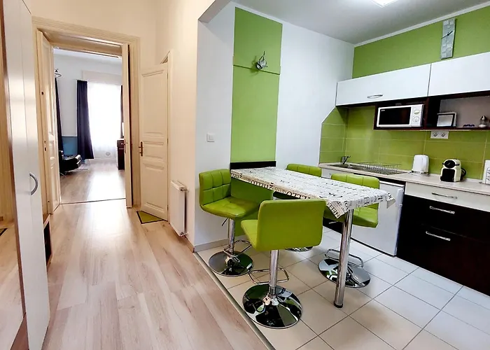 Apartament Eoetvoes
